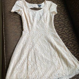 Rue21 Cream Lace Dress (M Juniors)